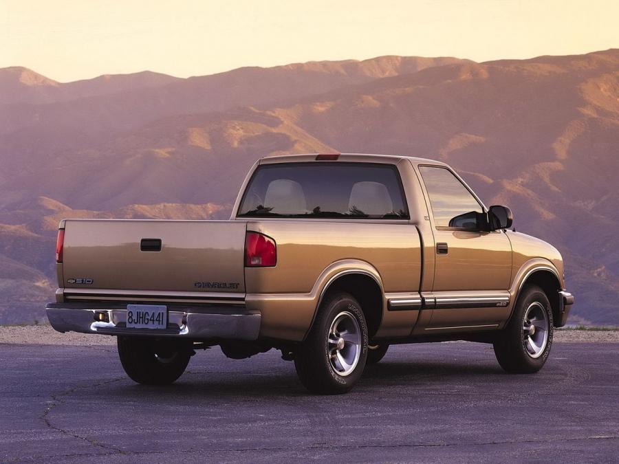  Chevrolet S-10 Single Cab 1998 года  (фото 2 из 6)